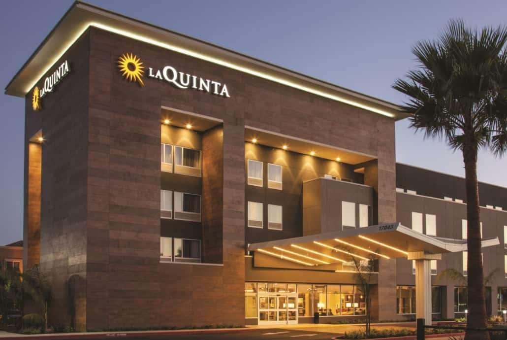 La Quinta Inn & Suites By Wyndham Marysville Exterior photo